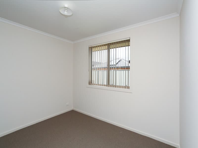 27 Lakeside Drive, Andrews Farm - Thumbnail 7