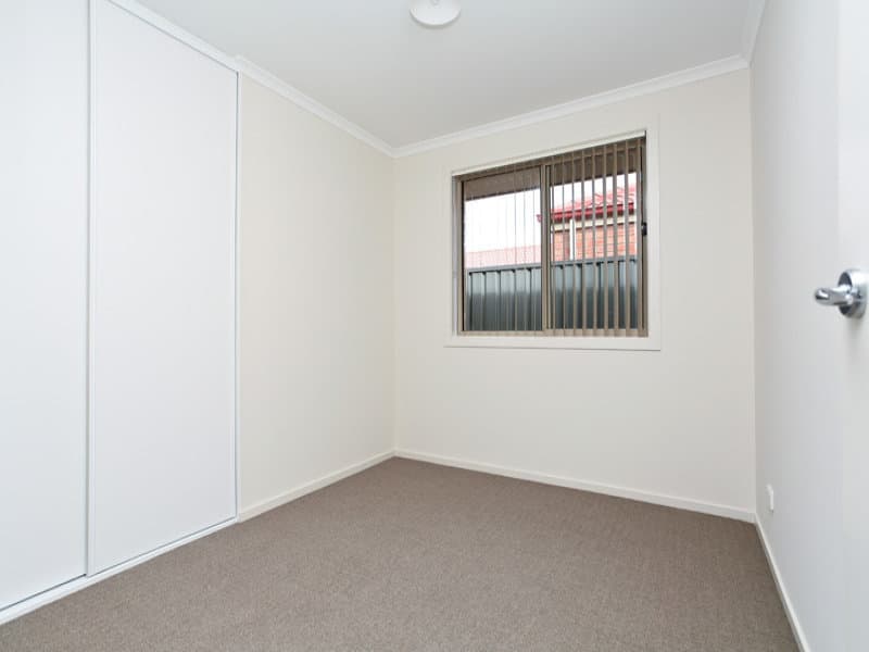 27 Lakeside Drive, Andrews Farm - Thumbnail 8