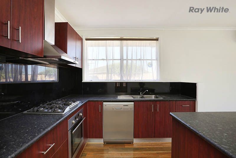 2 Cropley Crescent, Point Cook VIC 3030, Point Cook - Thumbnail 2
