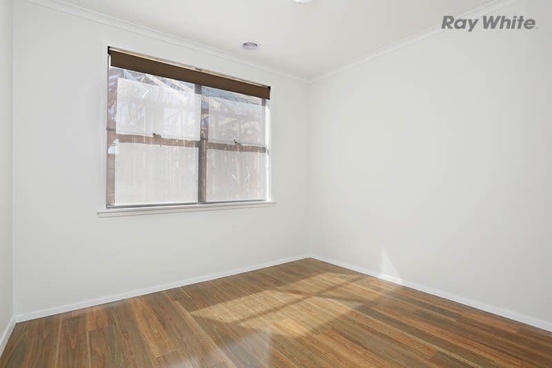 2 Cropley Crescent, Point Cook VIC 3030, Point Cook - Thumbnail 8