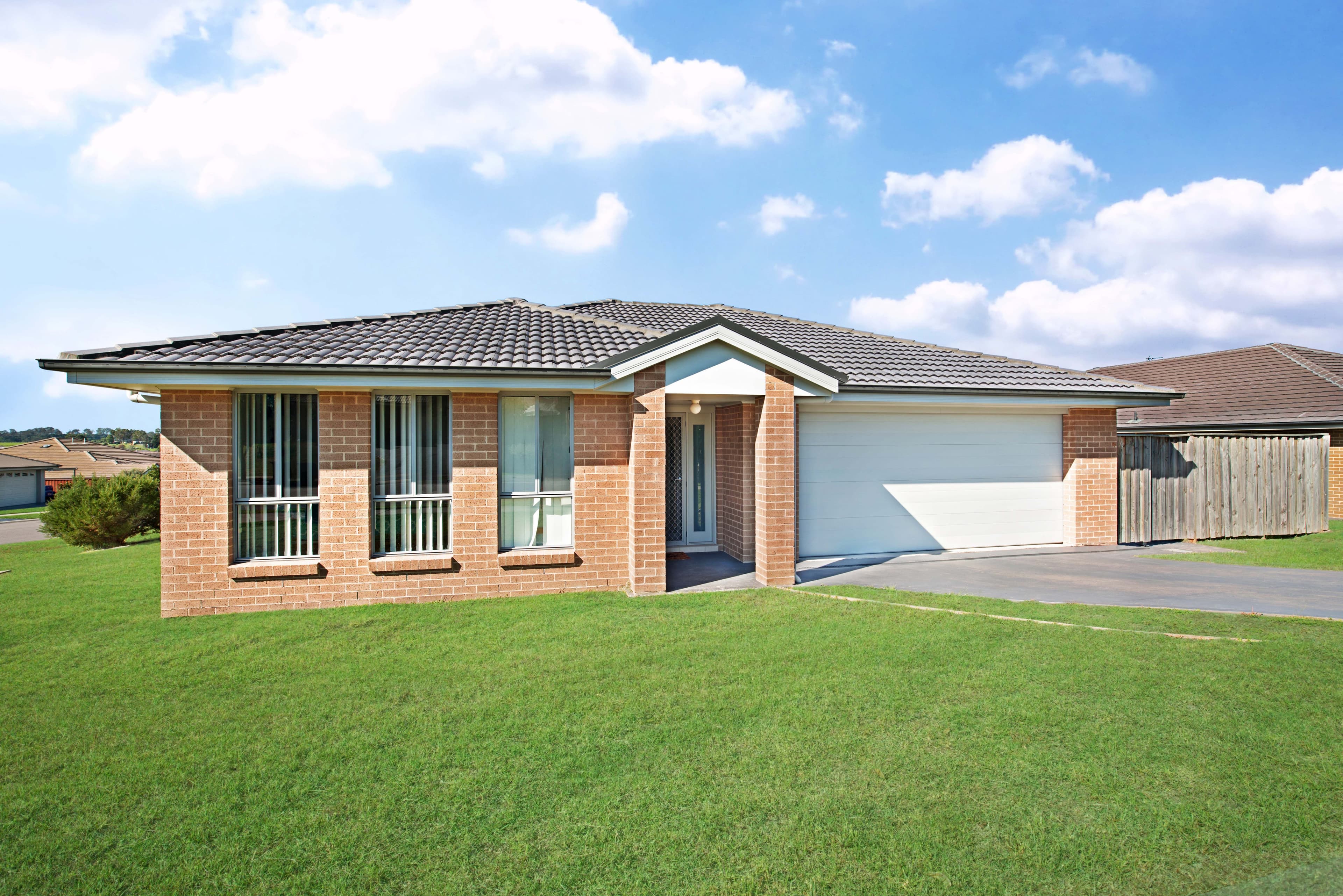 46 Mckeachie Drive, Aberglasslyn - Image 1