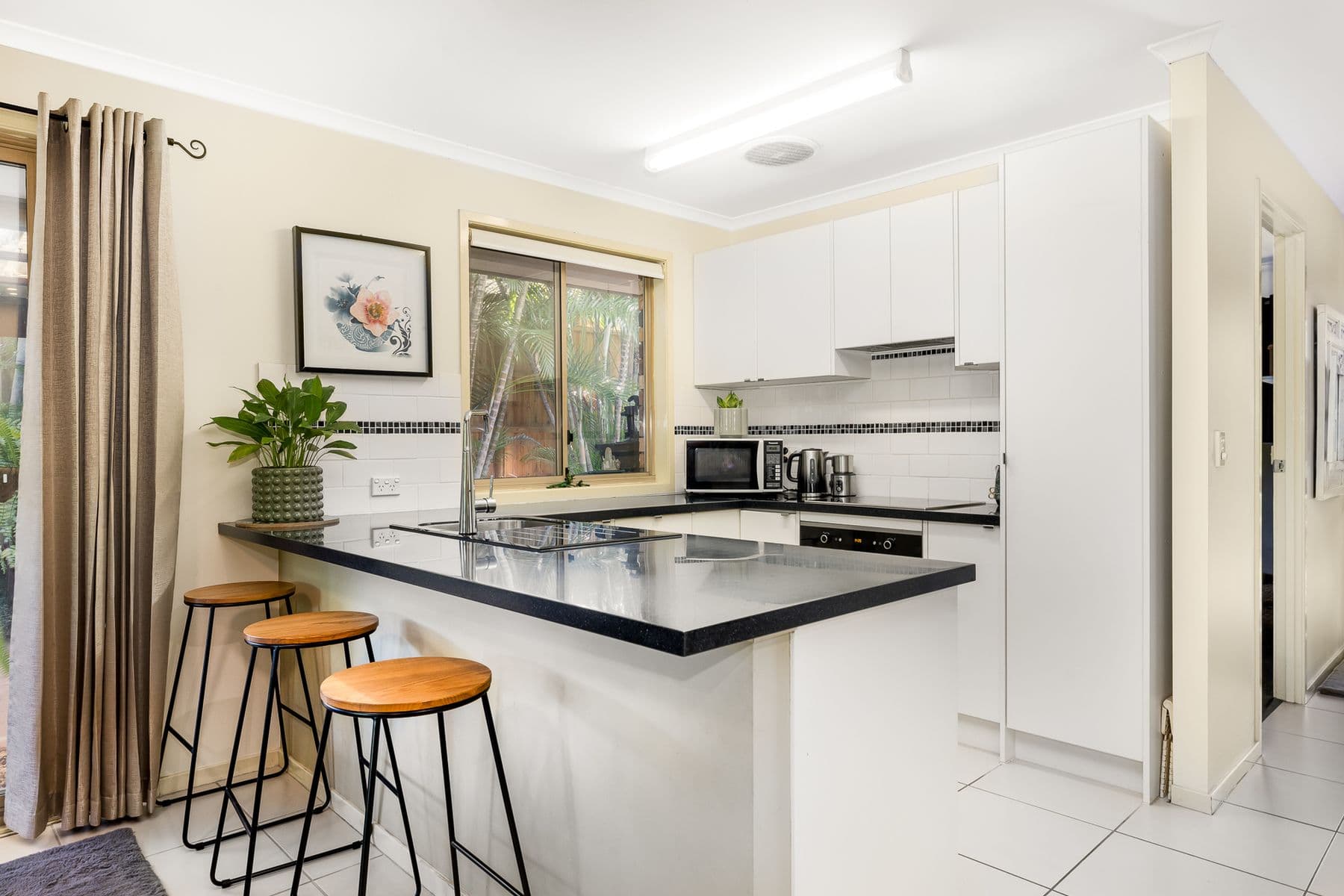 7 Thistle Street, Regents Park QLD 4118, Regents Park - Thumbnail 2