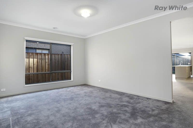 28 Stevenson Drive, Point Cook VIC 3030, Point Cook - Thumbnail 6