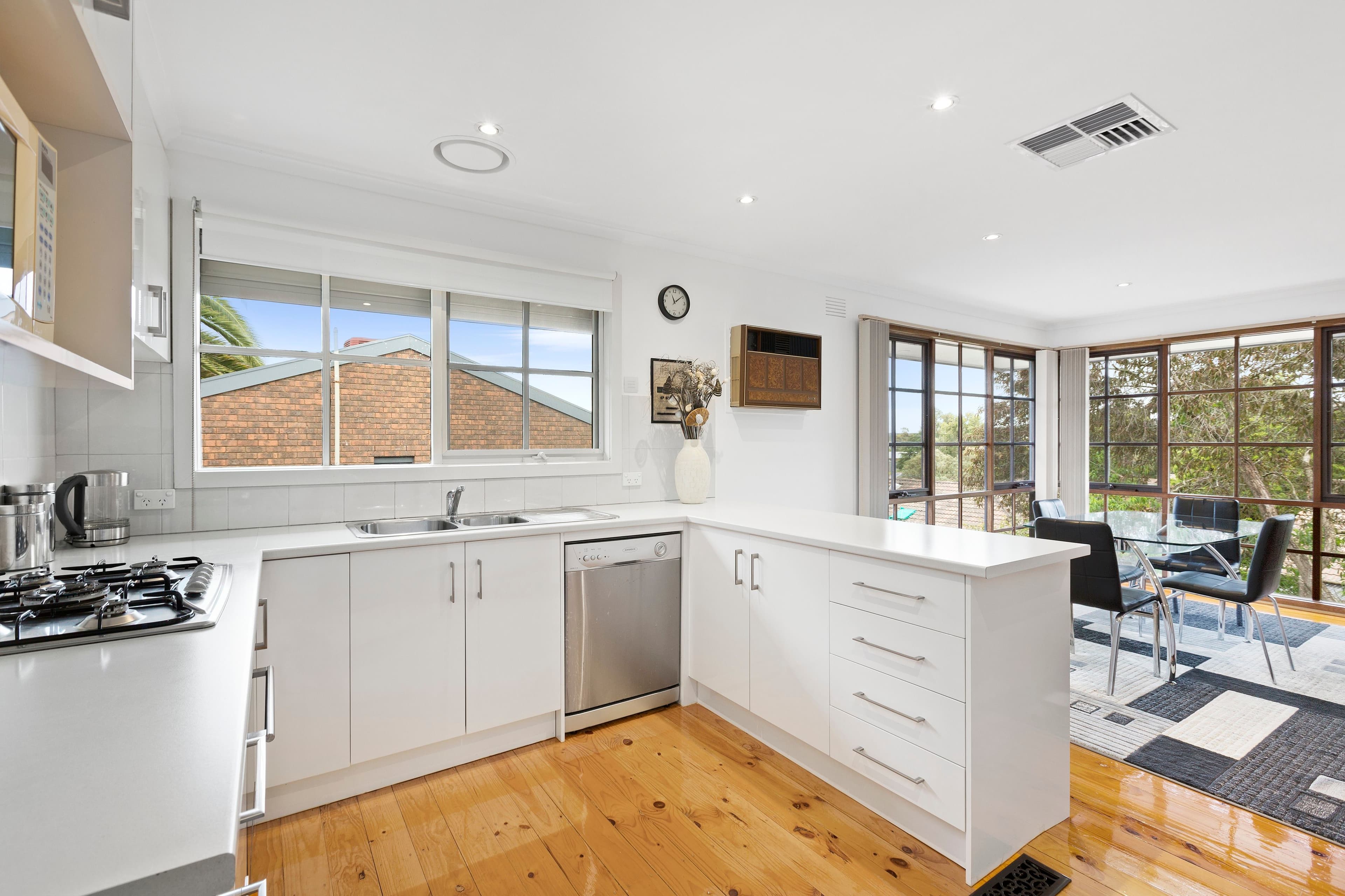 20 Sunset Avenue, Templestowe VIC 3106, Templestowe - Thumbnail 4