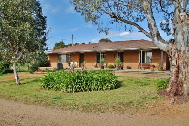 111 Ricketts Road, YOUNG NSW 2594, Young - Thumbnail 4