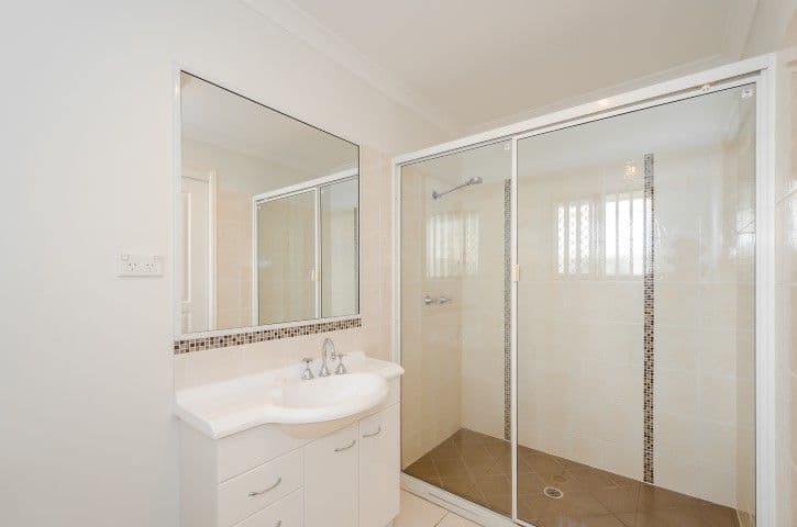 11 Orungal Street, CLINTON QLD 4680, Clinton - Thumbnail 8