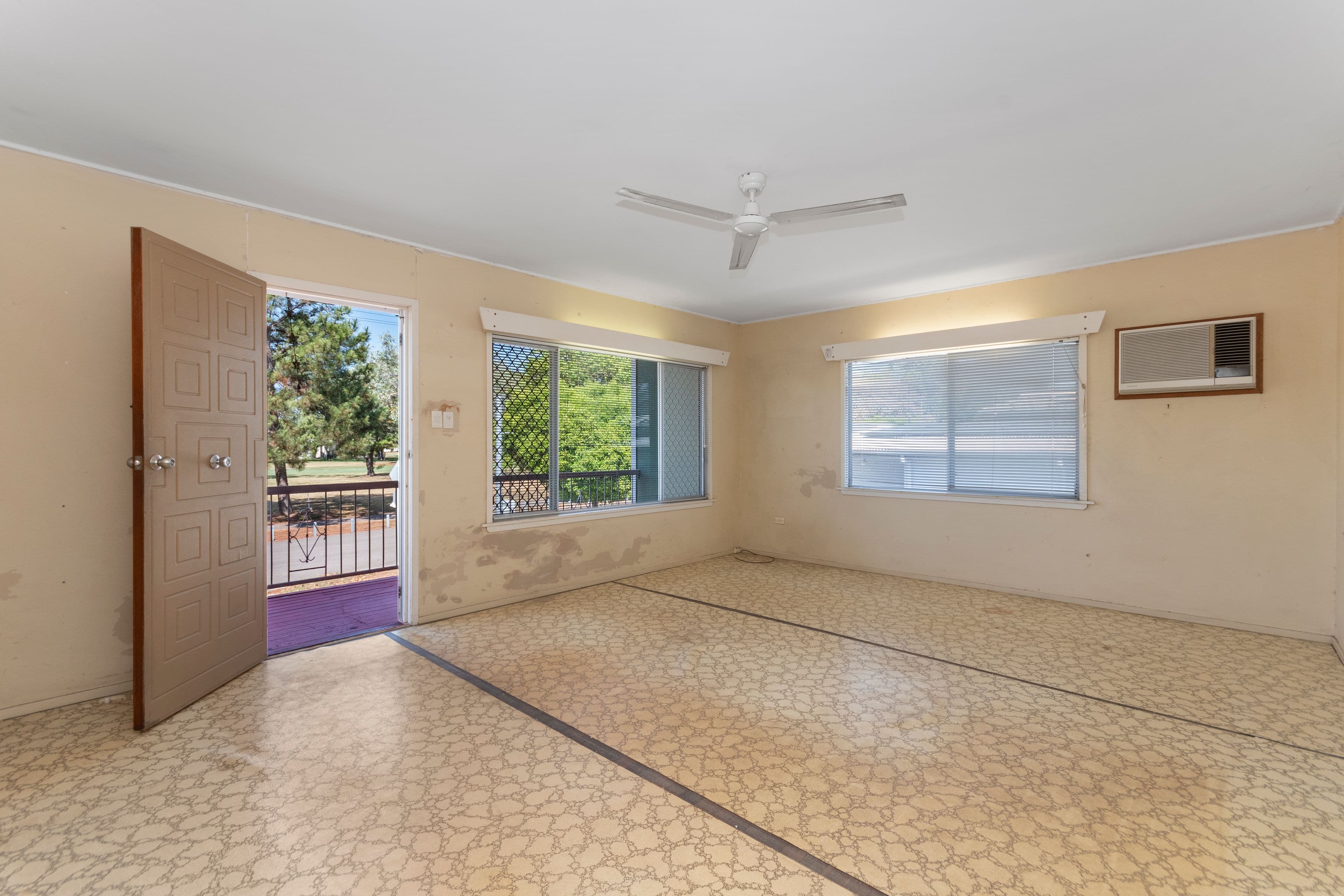 35 Quinn Street, Rosslea QLD 4812, Rosslea - Thumbnail 4