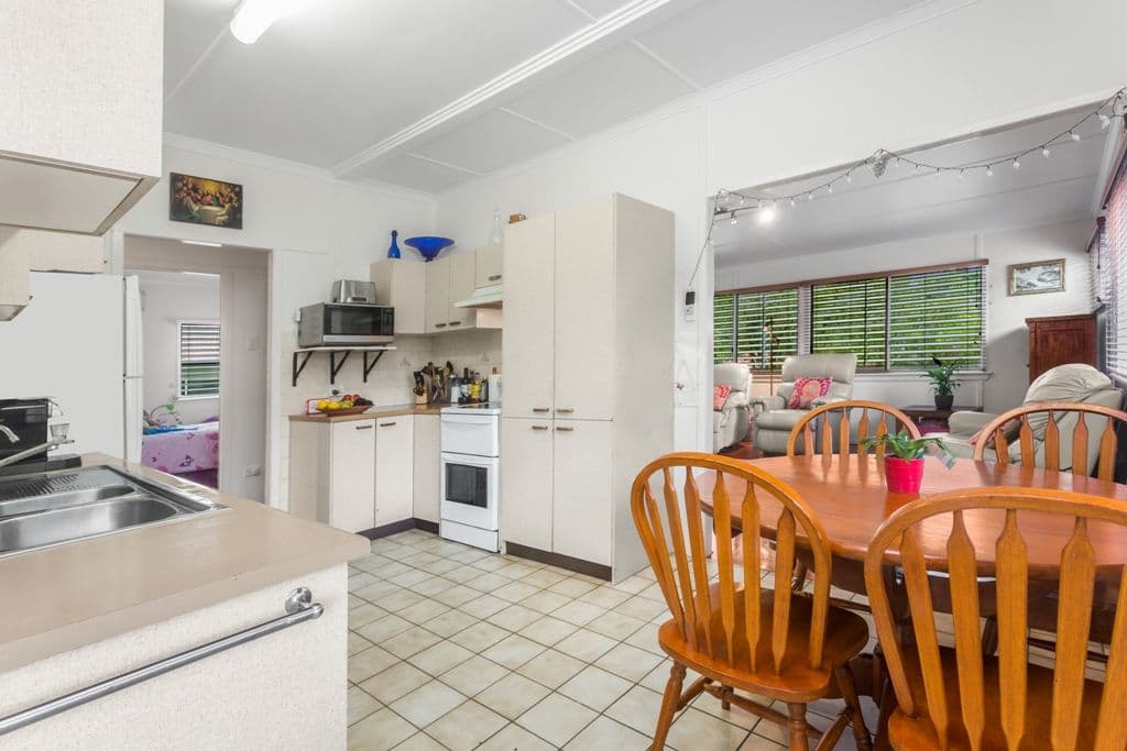 8 Bagot Street, Wavell Heights QLD 4012, Wavell Heights - Thumbnail 7