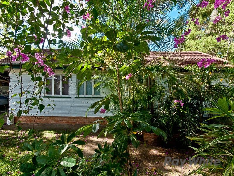 2 Corbett Street, ENOGGERA QLD 4051, Enoggera - Thumbnail 2