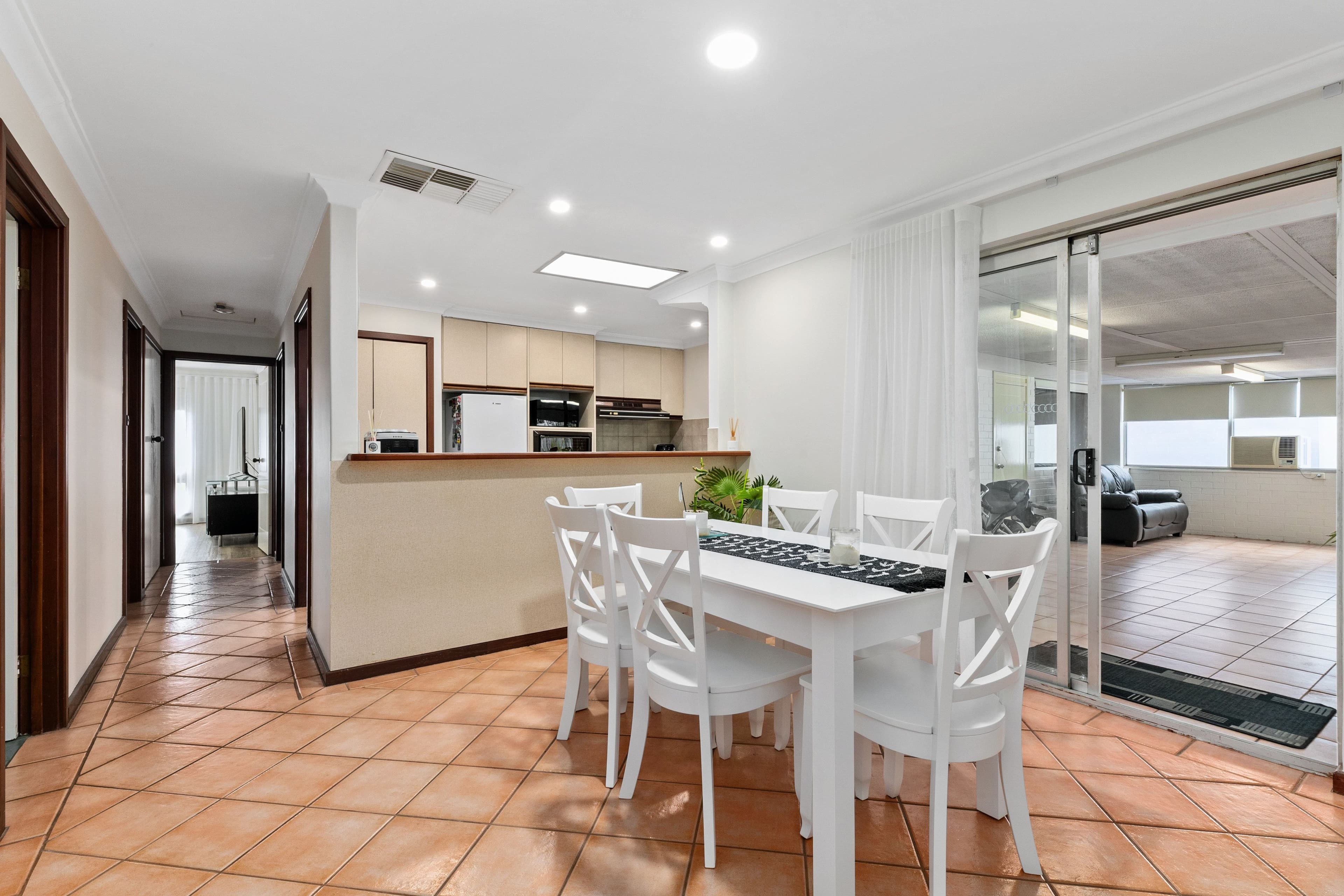 118 Gilbertson Road, Kardinya WA 6163, Kardinya - Image 1