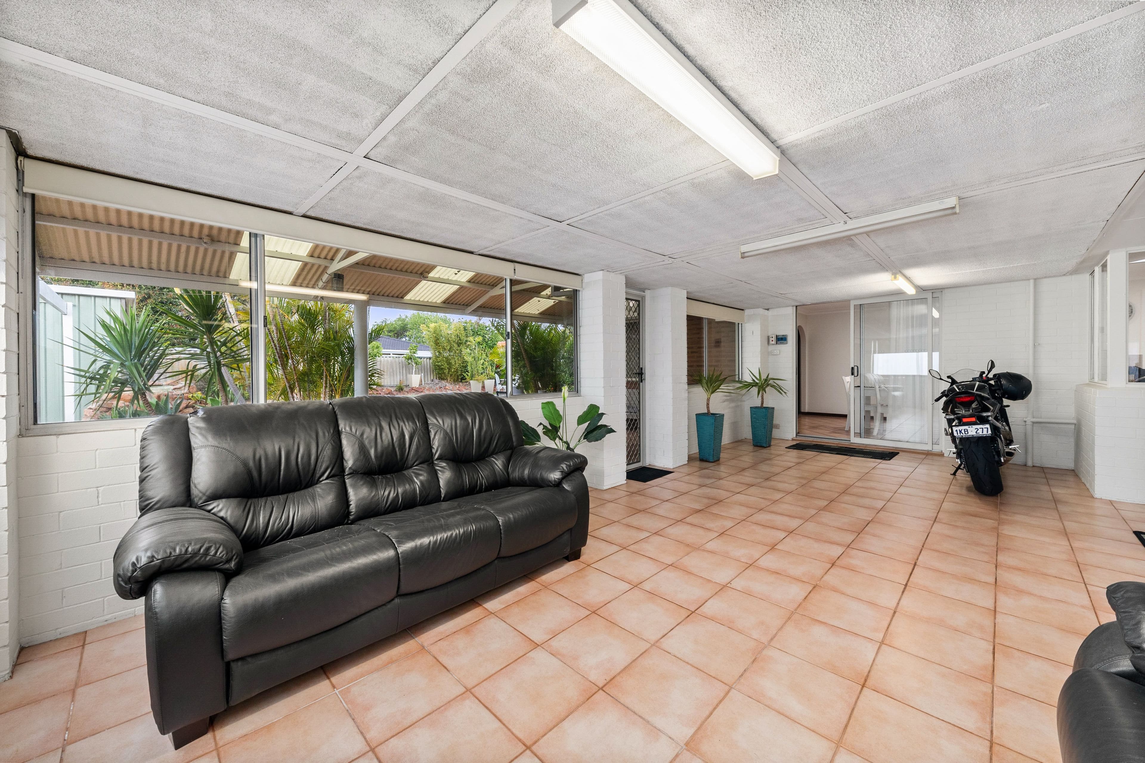 118 Gilbertson Road, Kardinya WA 6163, Kardinya - Thumbnail 5