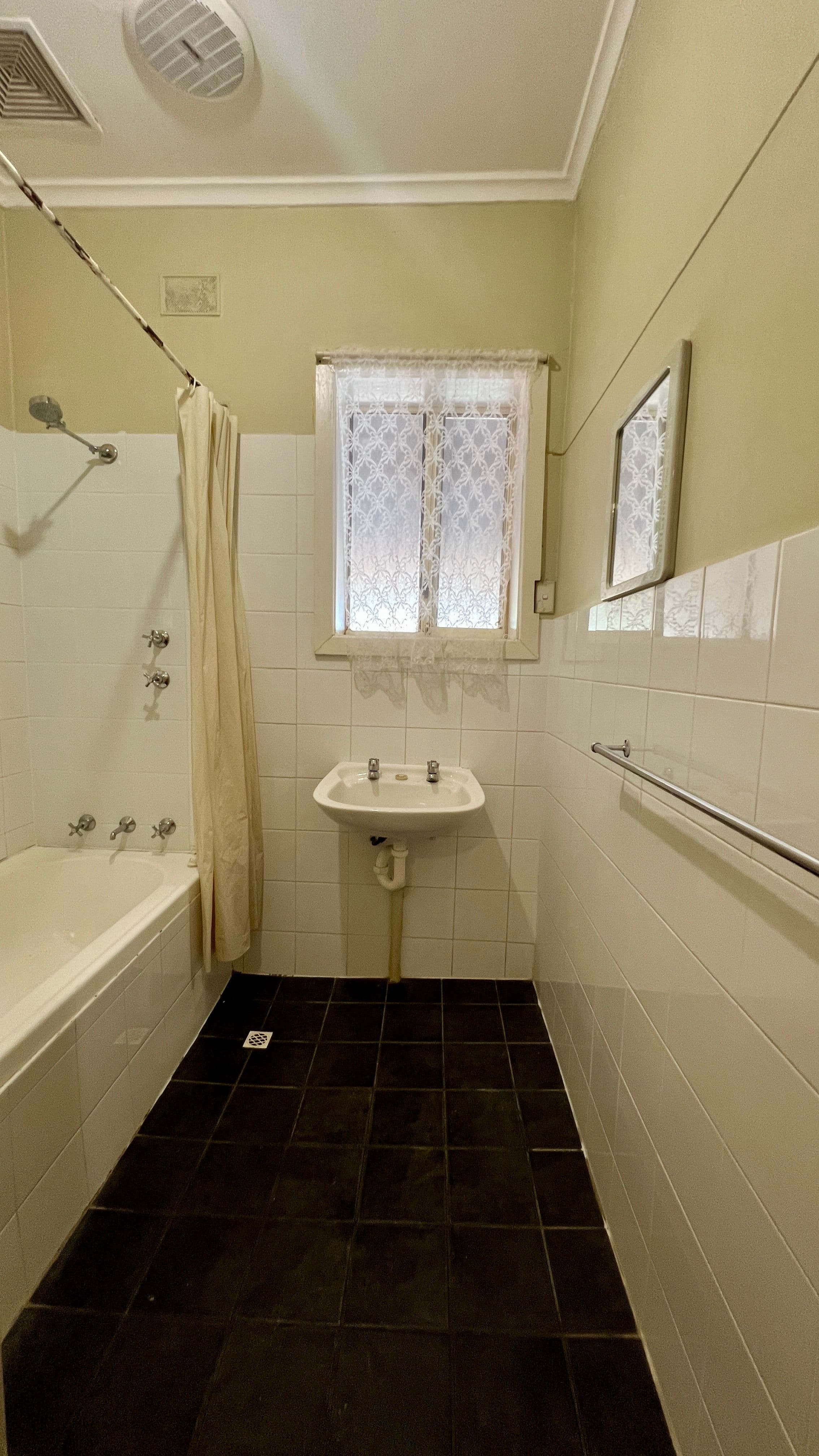 21 Loveday Street, Whyalla Norrie SA 5608, Whyalla Norrie - Thumbnail 7