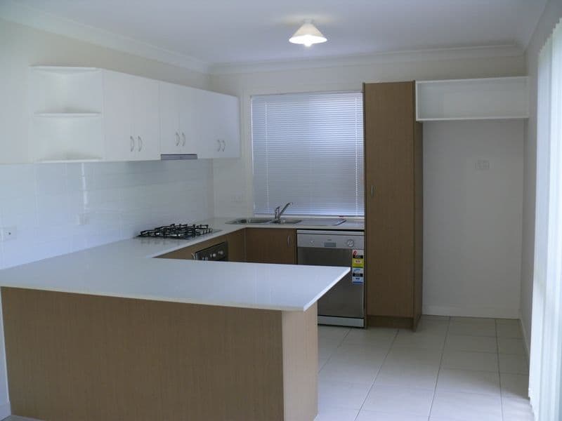 35 Kingsford Drive, UPPER COOMERA QLD 4209, Upper Coomera - Thumbnail 2