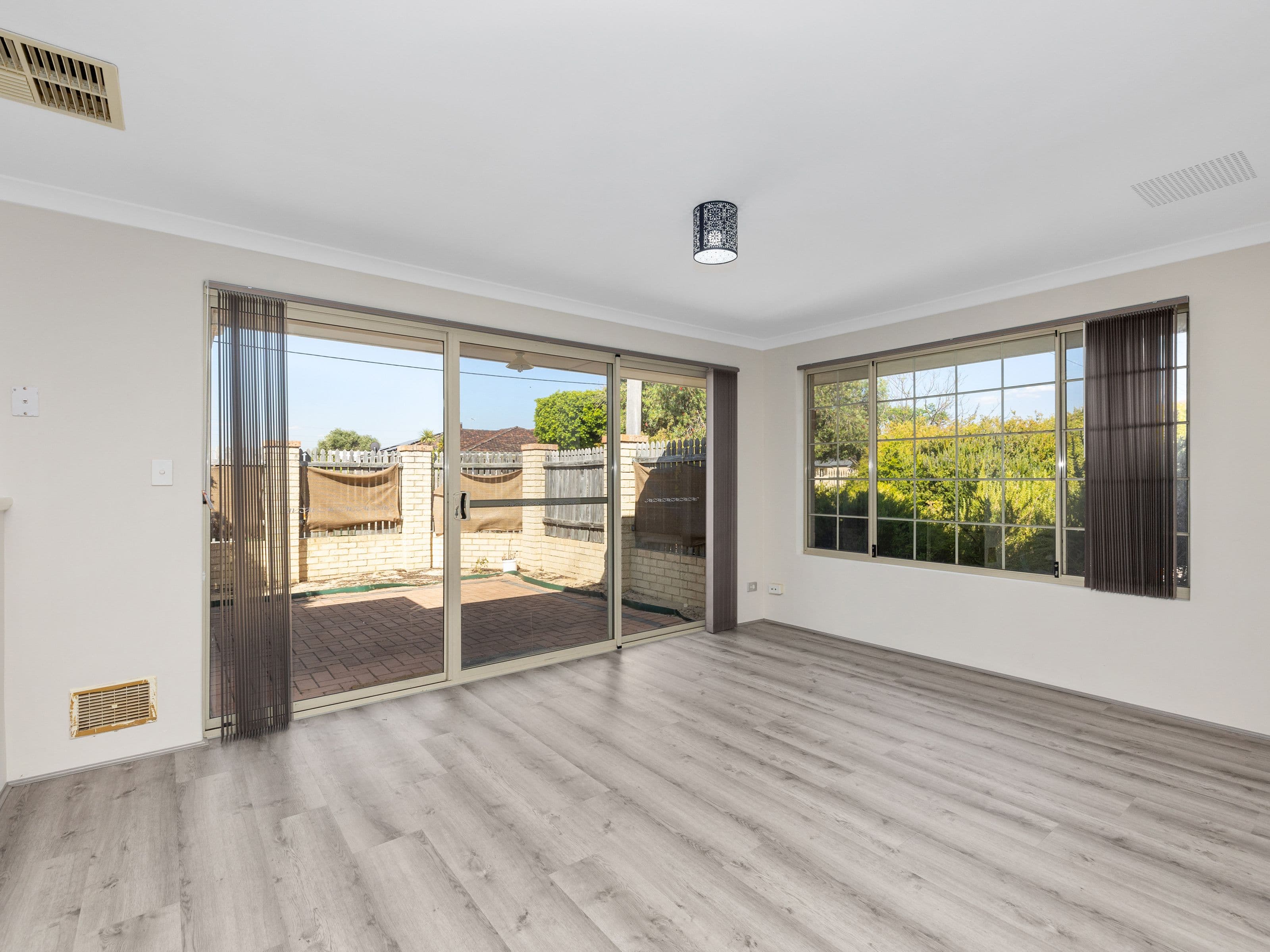 25-27 Grey Street, Cannington WA 6107, Cannington - Thumbnail 4