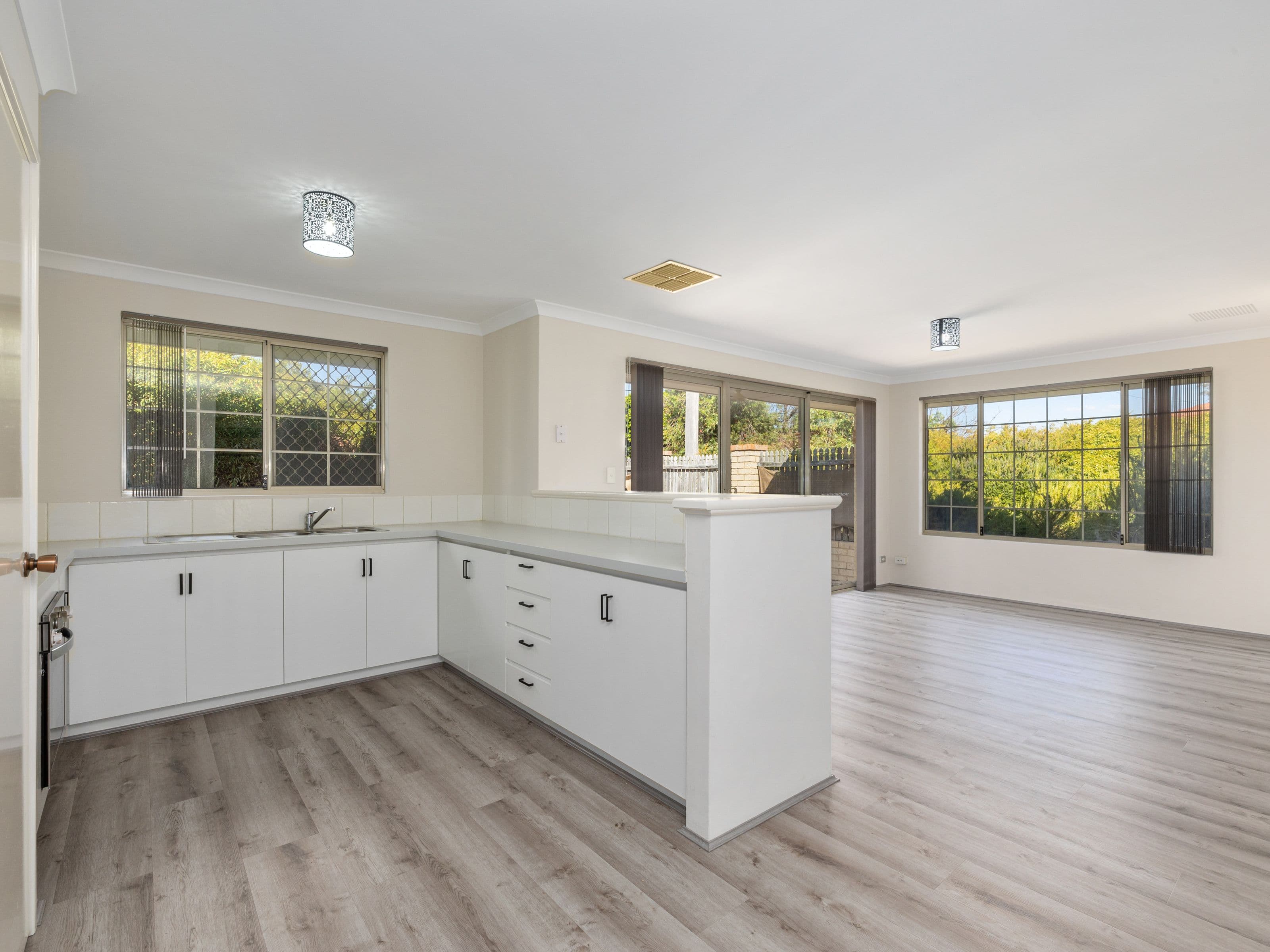 25-27 Grey Street, Cannington WA 6107, Cannington - Thumbnail 8