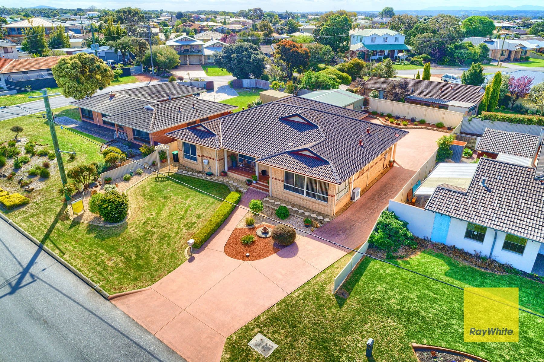 19 Banool Crescent, Bayonet Head WA 6330, Bayonet Head - Thumbnail 2