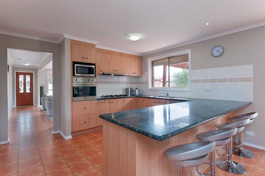 15 Goulburn Way, Craigieburn VIC 3064, Craigieburn - Thumbnail 3