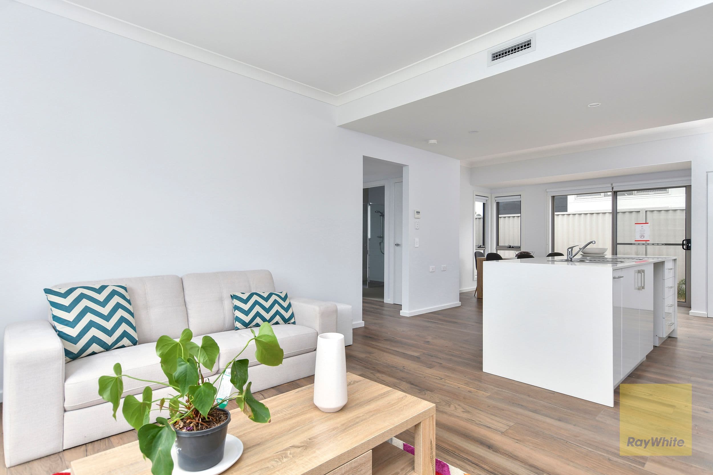 15 Dunban Road, Woy Woy NSW 2256, Woy Woy - Thumbnail 3