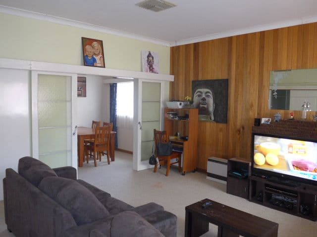 10 Clark Street, Berri SA 5343, Berri - Thumbnail 2
