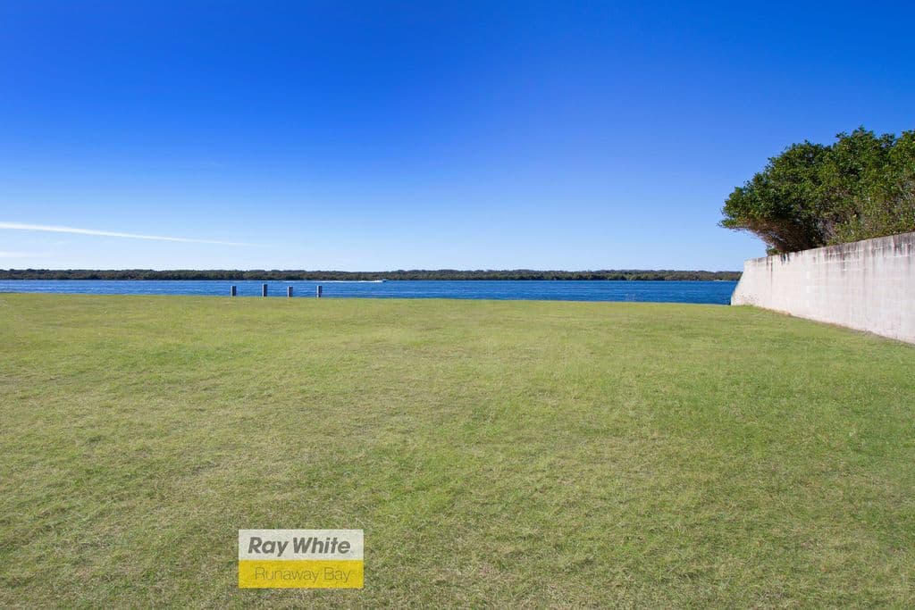 30 King Charles Drive, Sovereign Islands QLD 4216, Sovereign Islands - Thumbnail 4
