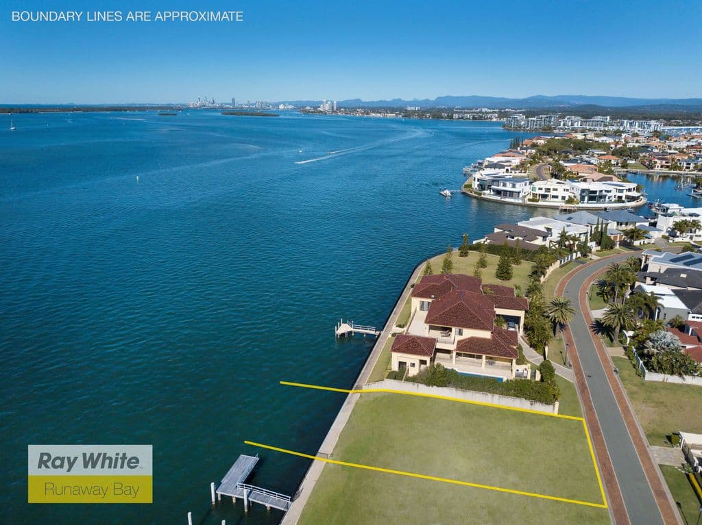 30 King Charles Drive, Sovereign Islands QLD 4216, Sovereign Islands - Thumbnail 5