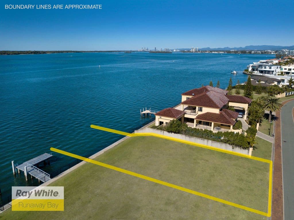 30 King Charles Drive, Sovereign Islands QLD 4216, Sovereign Islands - Thumbnail 8