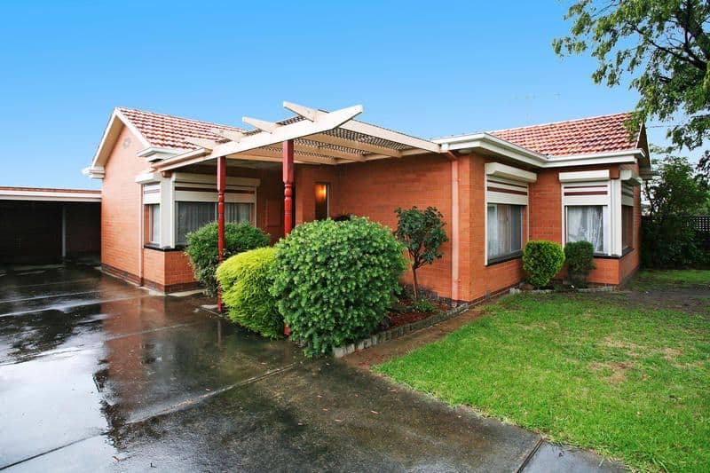 5 Hennessy Avenue, HERNE HILL VIC 3218, Herne Hill - Image 1