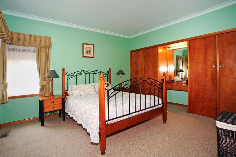 5 Hennessy Avenue, HERNE HILL VIC 3218, Herne Hill - Thumbnail 7