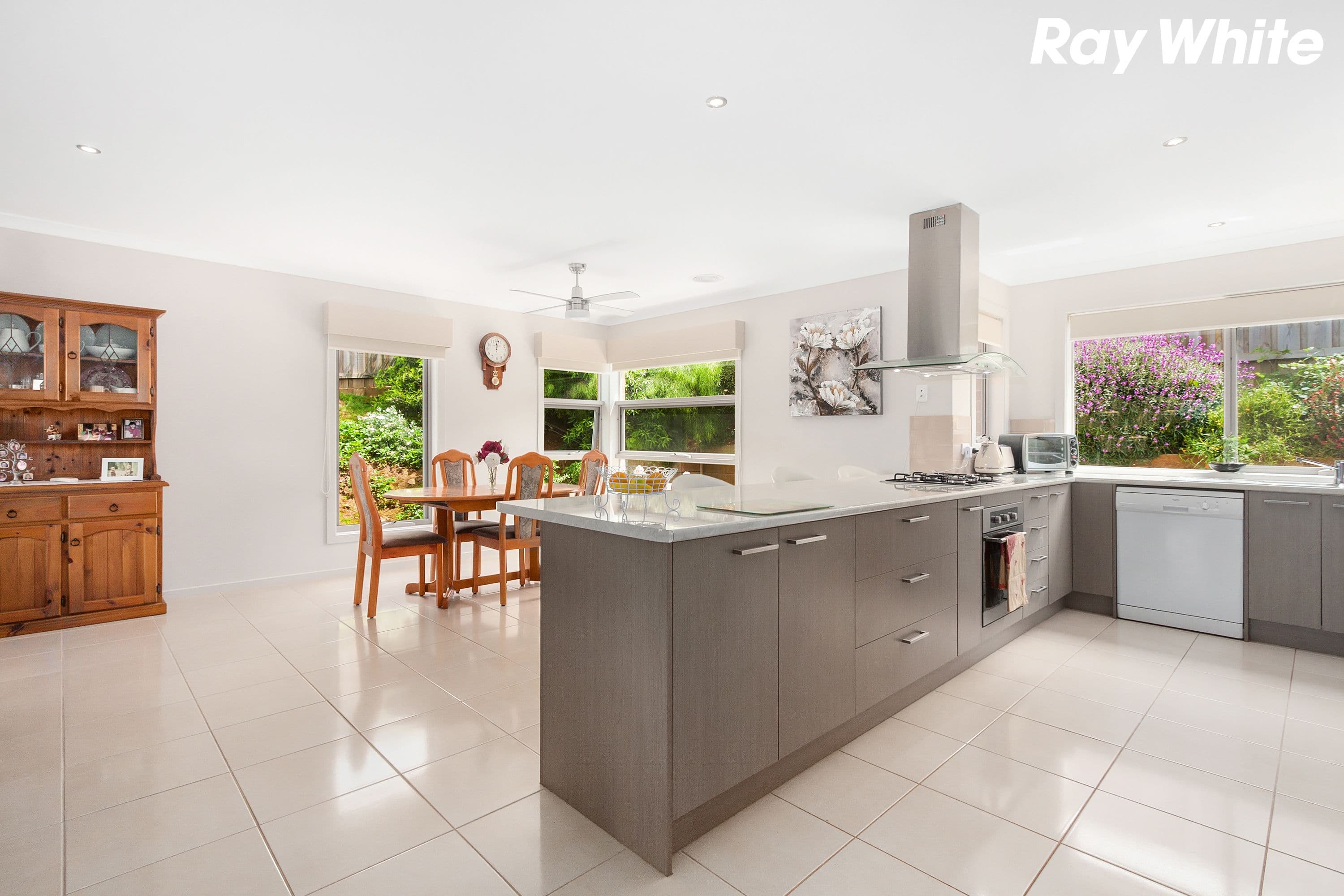 9 Ajax Street, Drouin VIC 3818, Drouin - Thumbnail 2