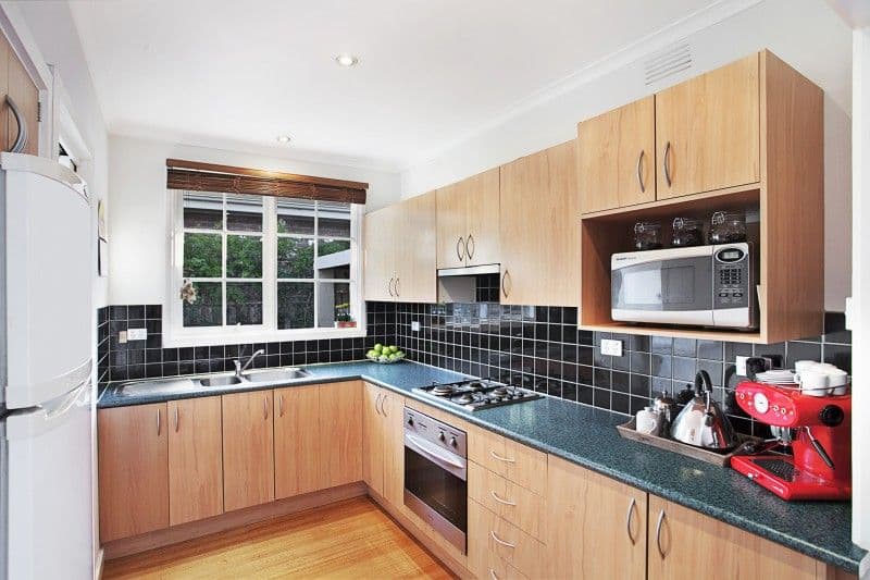 4 Llewellyn Street, Beaumaris VIC 3193, Beaumaris - Thumbnail 2