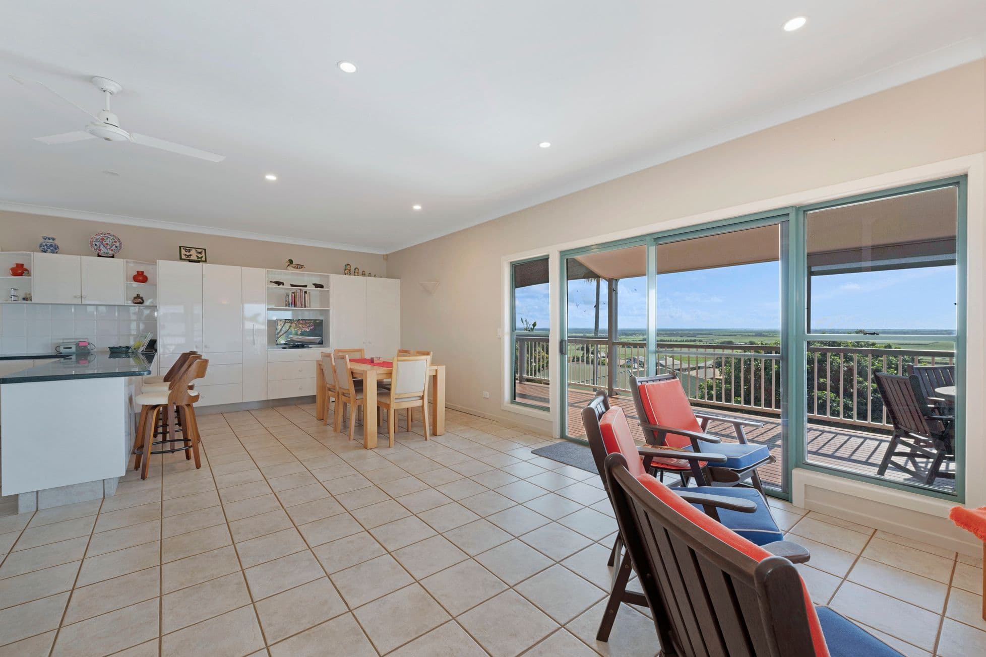 5 Hilltop Avenue, Qunaba QLD 4670, Qunaba - Thumbnail 8