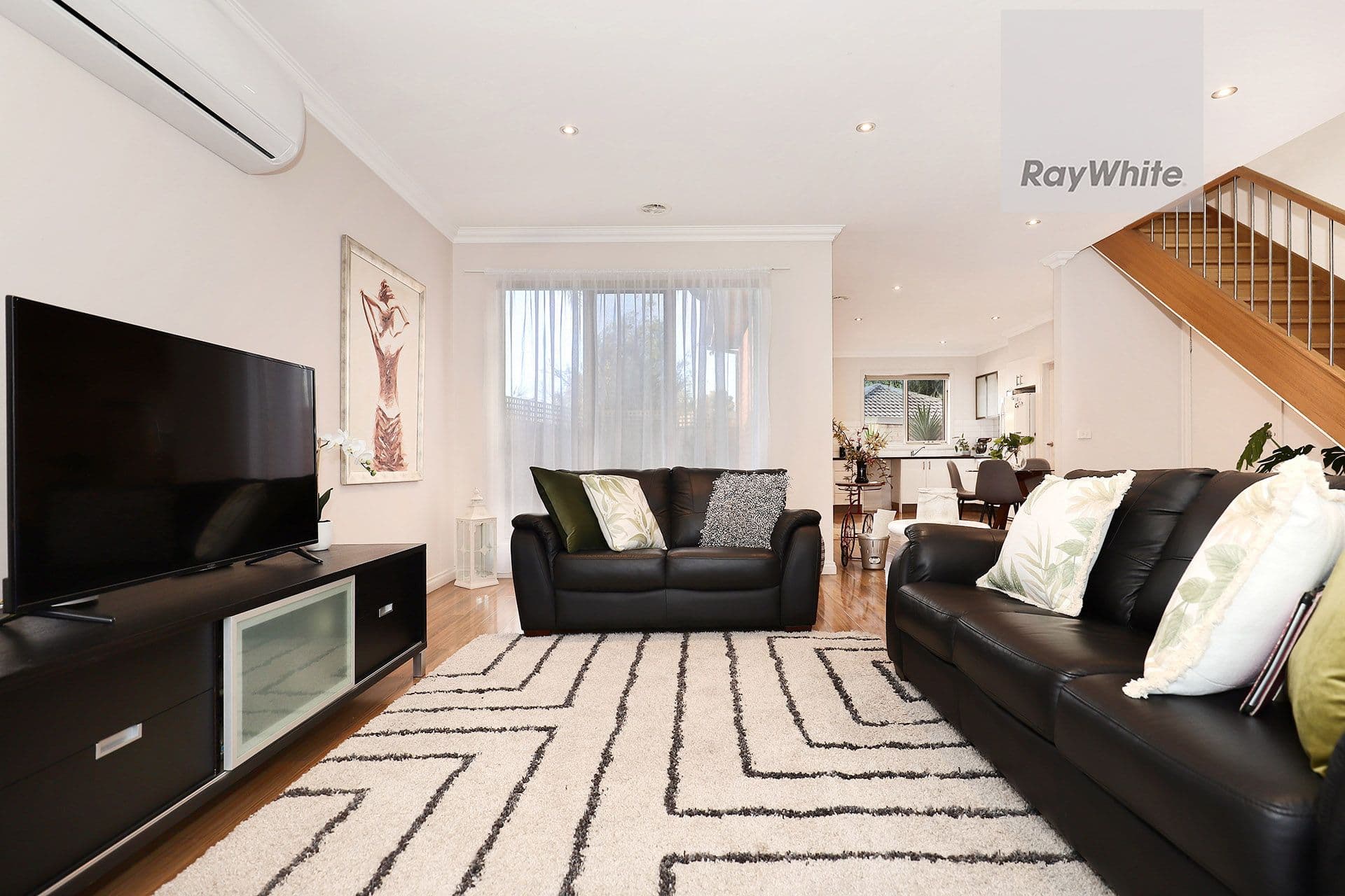26 Hillcrest Drive, Westmeadows VIC 3049, Westmeadows - Thumbnail 4