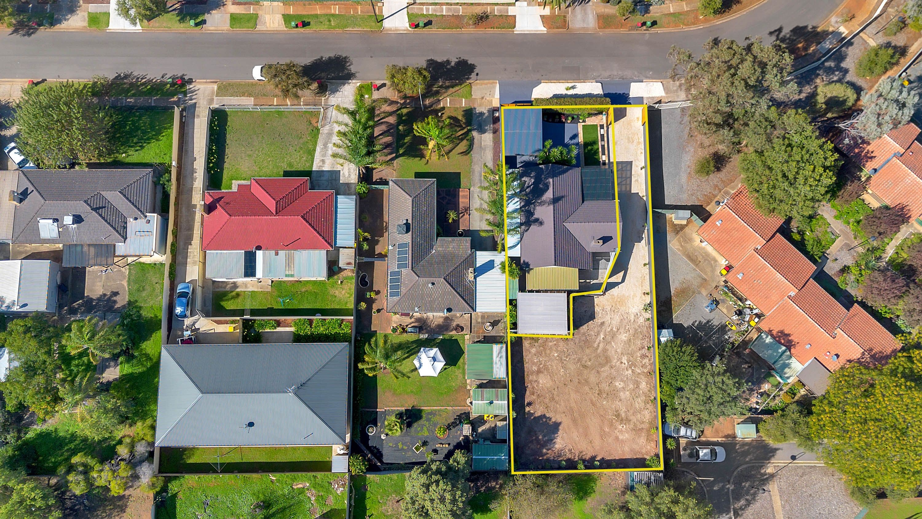 11 Bedchester Road, Elizabeth North SA 5113, Elizabeth North - Thumbnail 2