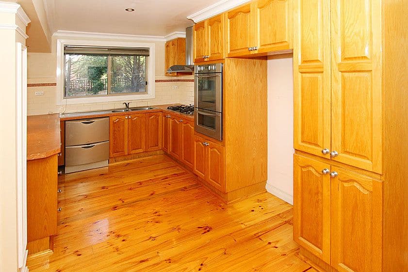 23 Pickworth Drive, MILL PARK VIC 3082, Mill Park - Thumbnail 2
