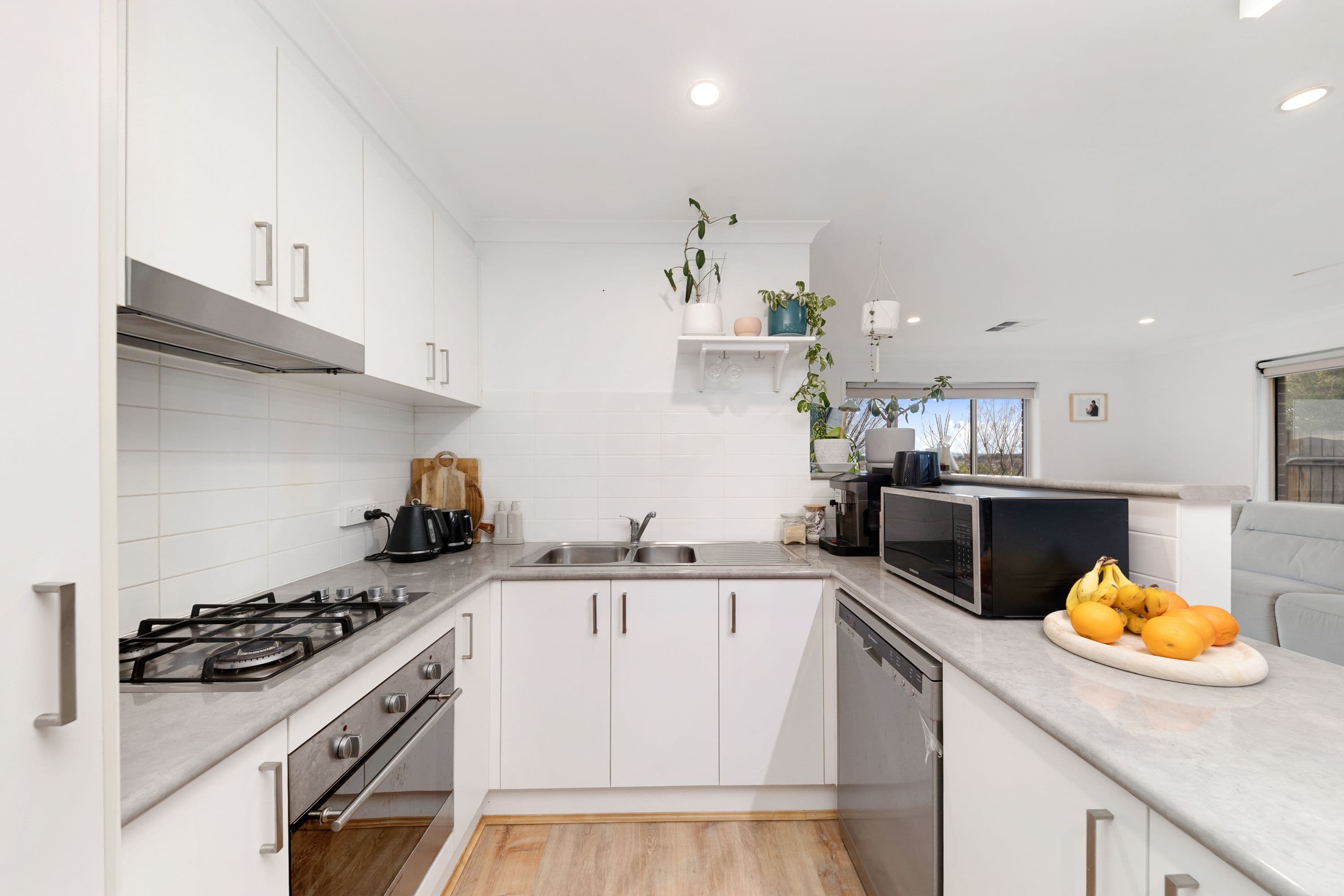 194 Macfarlane Burnet Avenue, Macgregor ACT 2615, Macgregor - Thumbnail 6