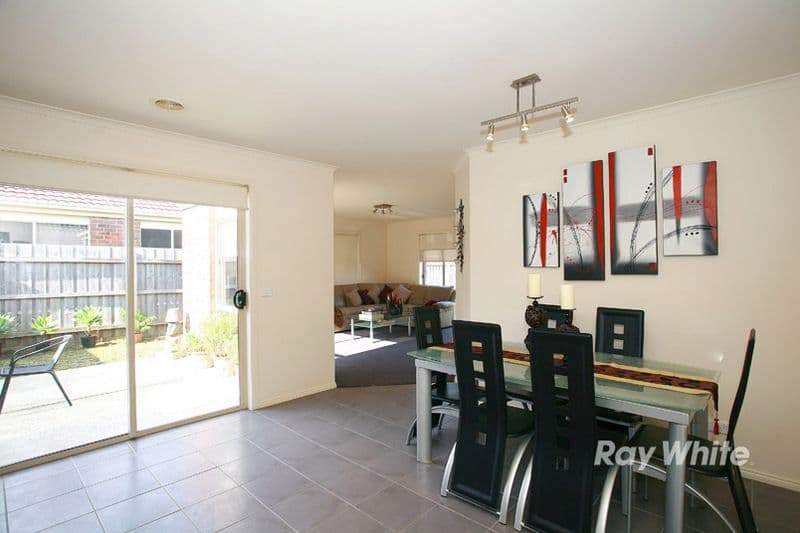 4 Faith Court, CRANBOURNE VIC 3977, Cranbourne West - Thumbnail 7
