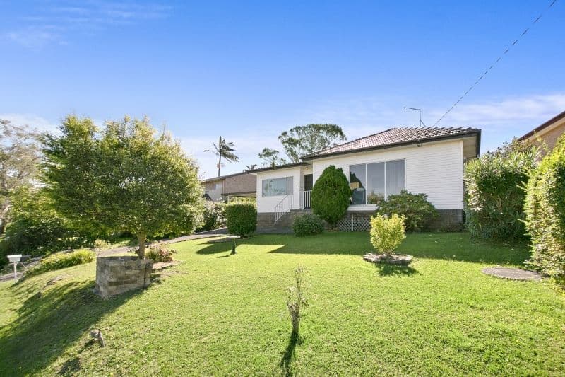 5 Churchill Crescent, Allambie Heights - Image 1