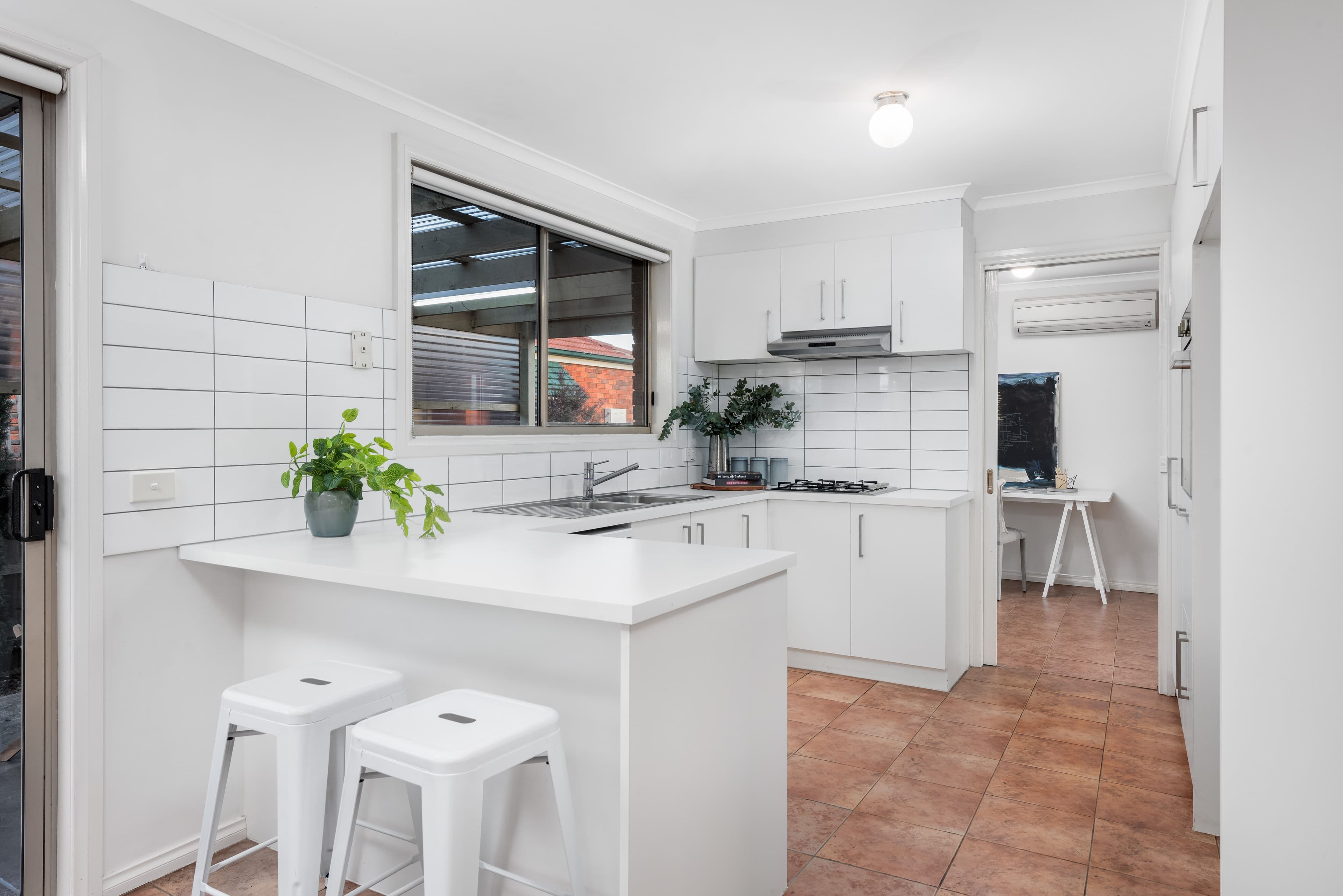 33 Allwyn Crescent, Mill Park VIC 3082, Mill Park - Thumbnail 3