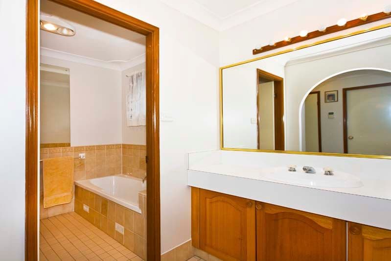 19  Cochran Place, ABBOTSBURY NSW 2176, Abbotsbury - Thumbnail 5