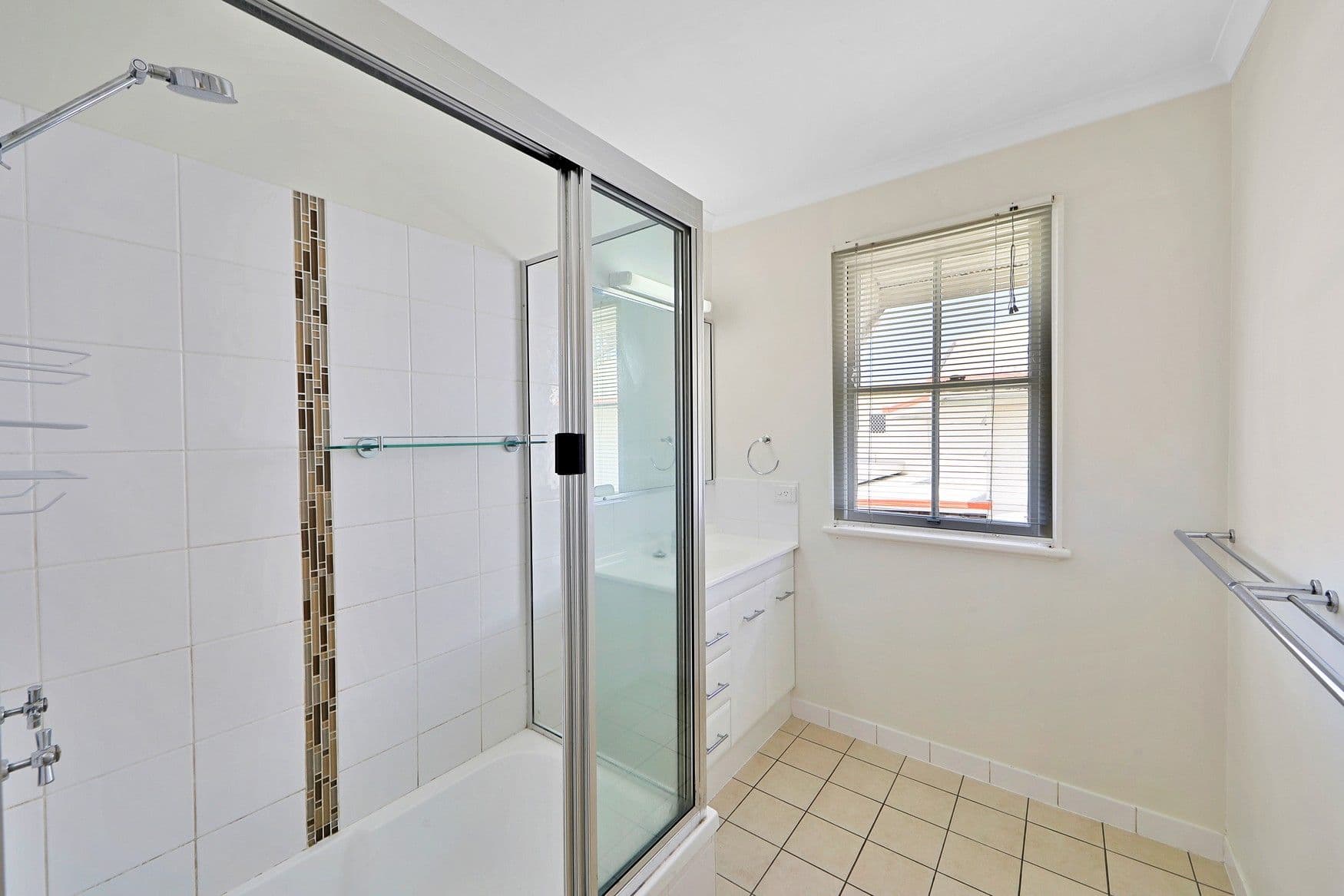95 Lamb Street, Walkervale QLD 4670, Walkervale - Thumbnail 5
