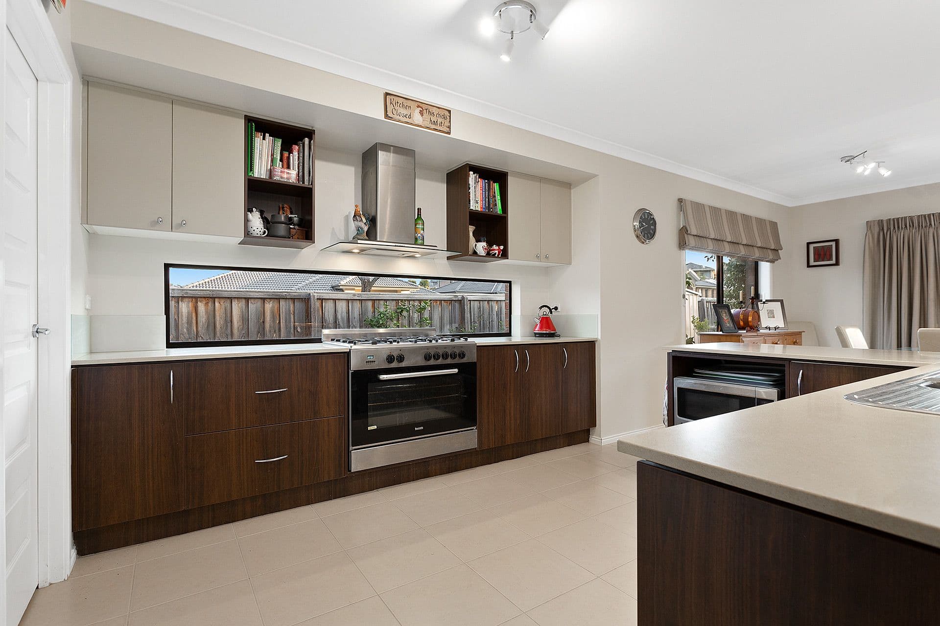 77 Bushmans Way, South Morang VIC 3752, South Morang - Thumbnail 4