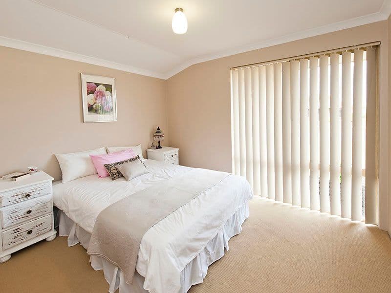 57 Coronata Drive, WARNBRO WA 6169, Warnbro - Thumbnail 4