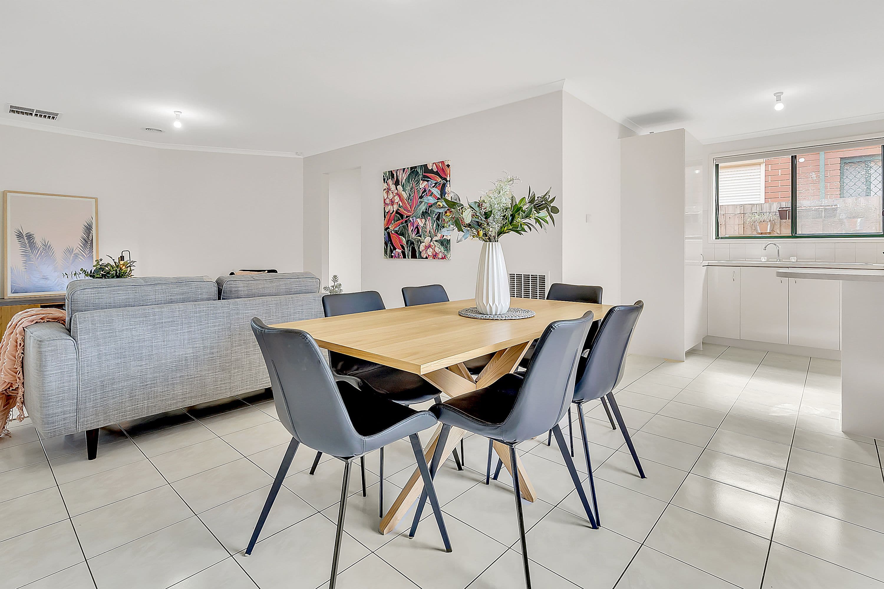 76 Abercarn Avenue, Craigieburn VIC 3064, Craigieburn - Thumbnail 6