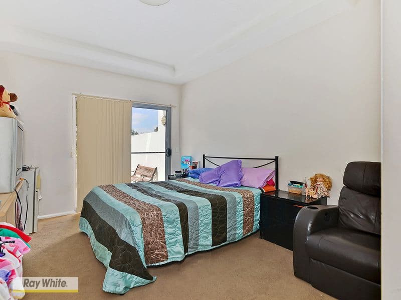 1 McNaughton Street, REDCLIFFE QLD 4020, Redcliffe - Thumbnail 5