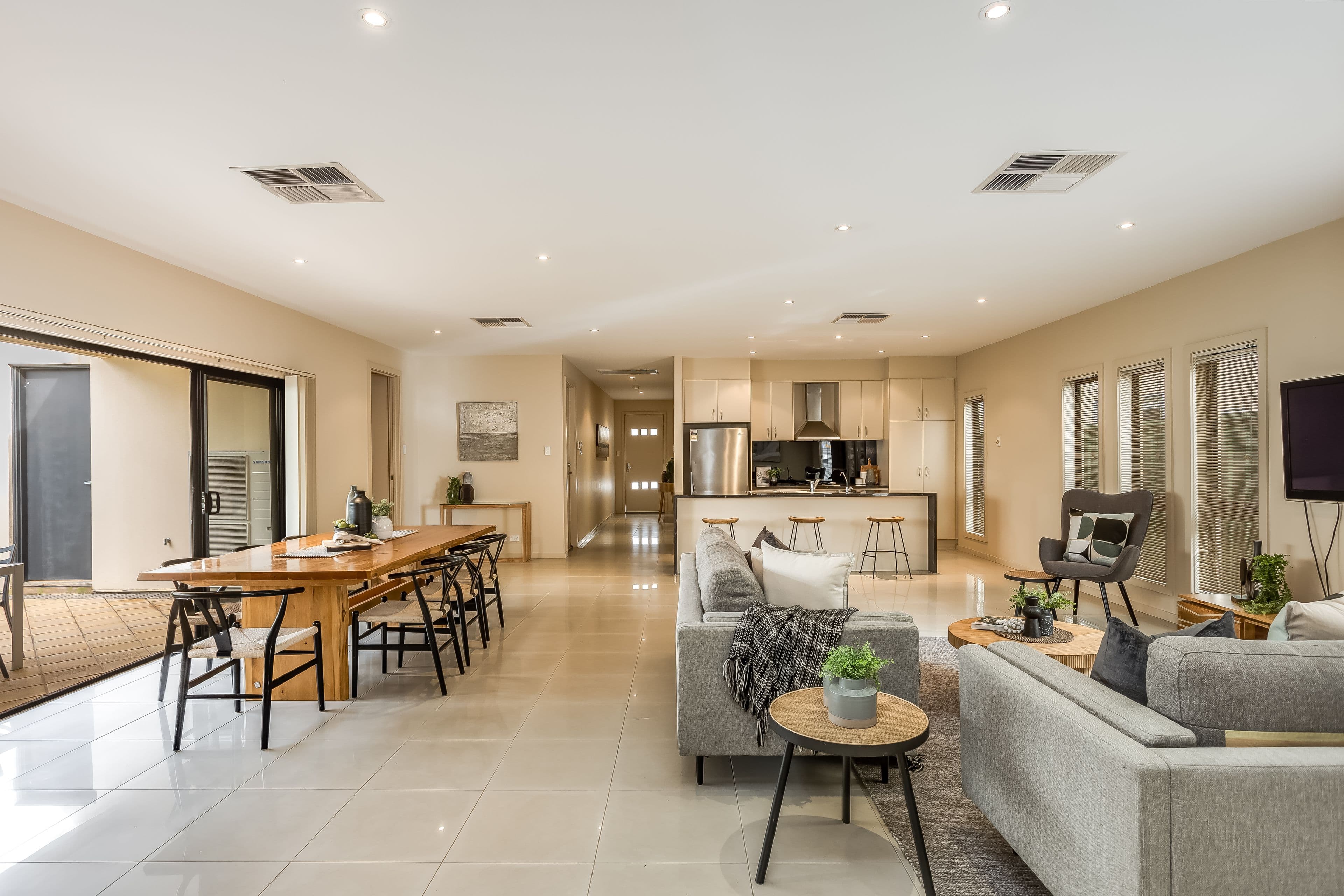 8 Adeline Street, Mawson Lakes SA 5095, Mawson Lakes - Thumbnail 2