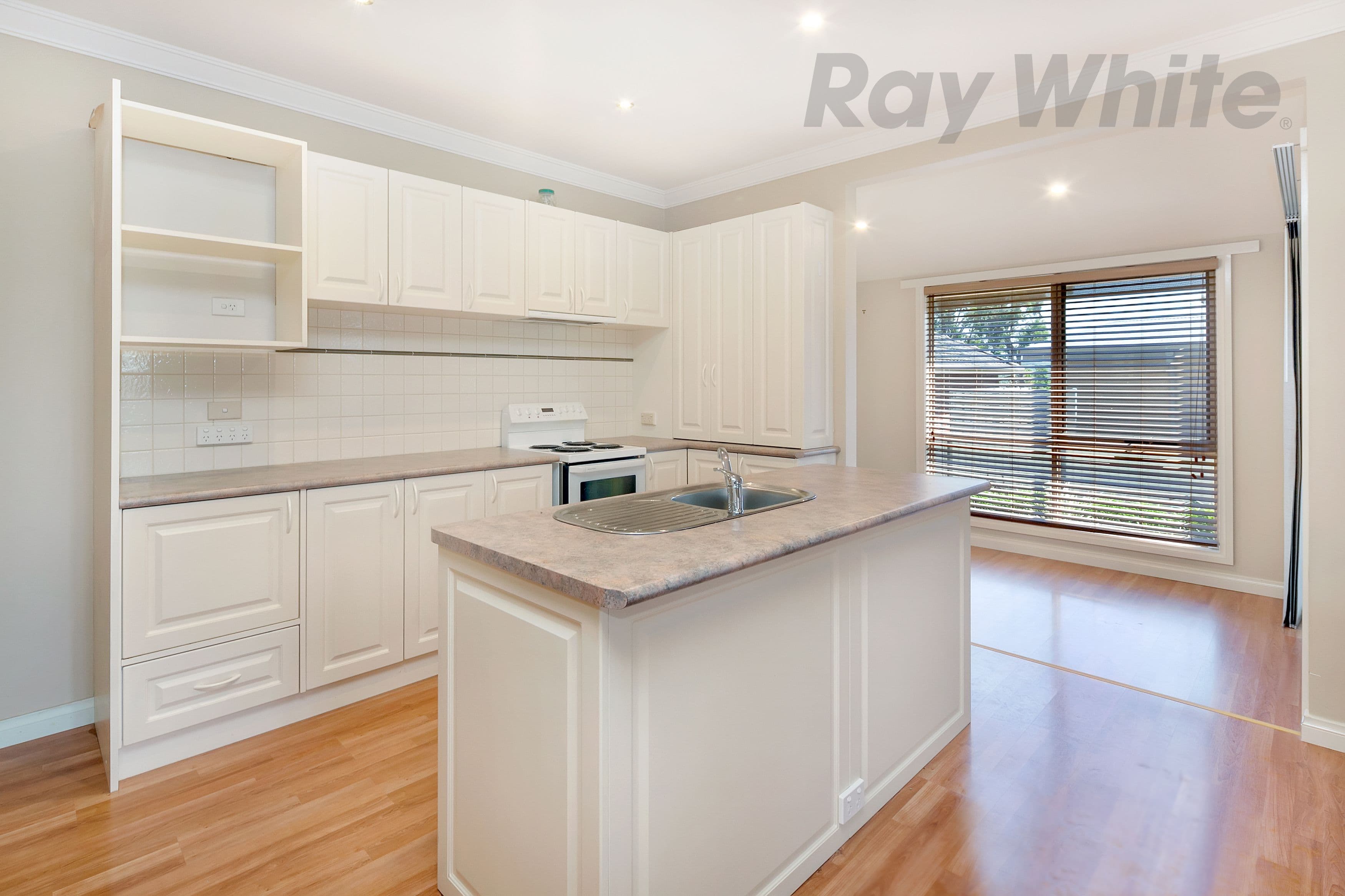 22 Jonathan Court, Brown Hill VIC 3350, Brown Hill - Thumbnail 3