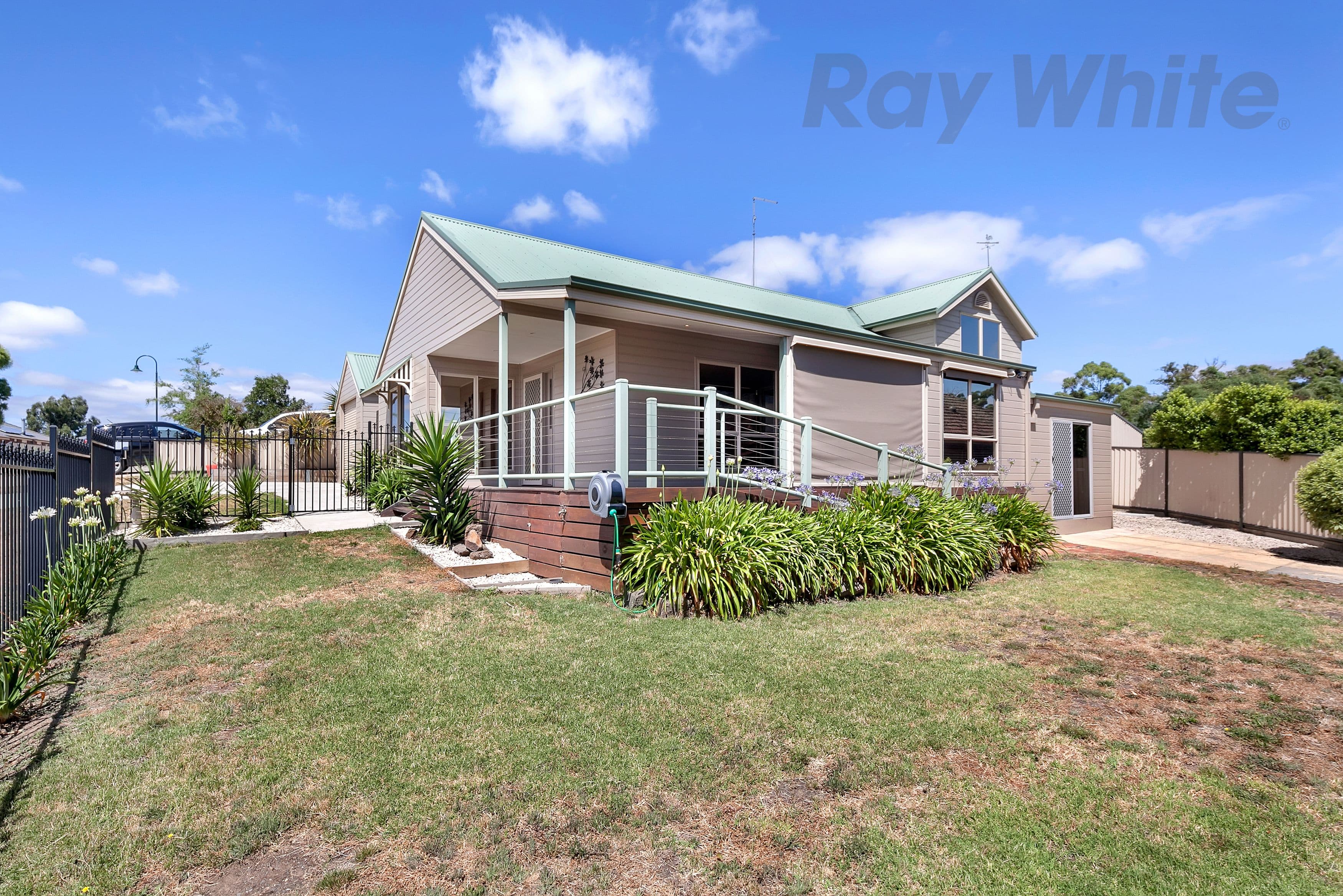 22 Jonathan Court, Brown Hill VIC 3350, Brown Hill - Thumbnail 8