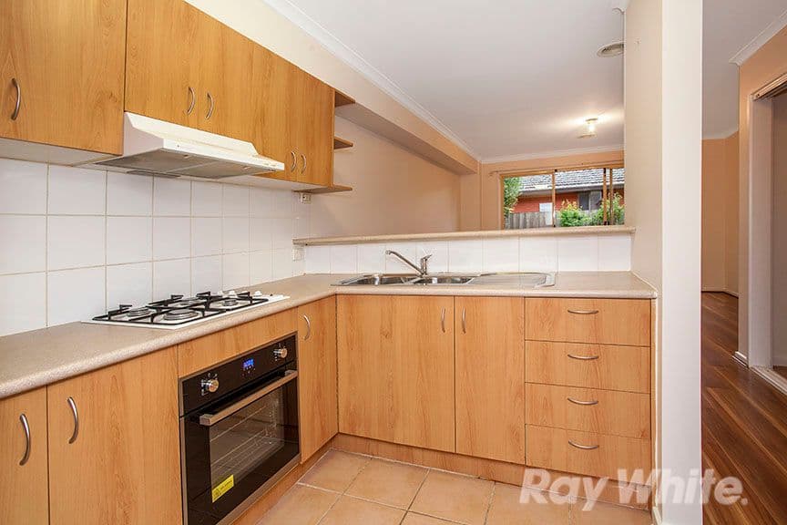 9 Stuart Street, Noble Park VIC 3174, Noble Park - Thumbnail 5