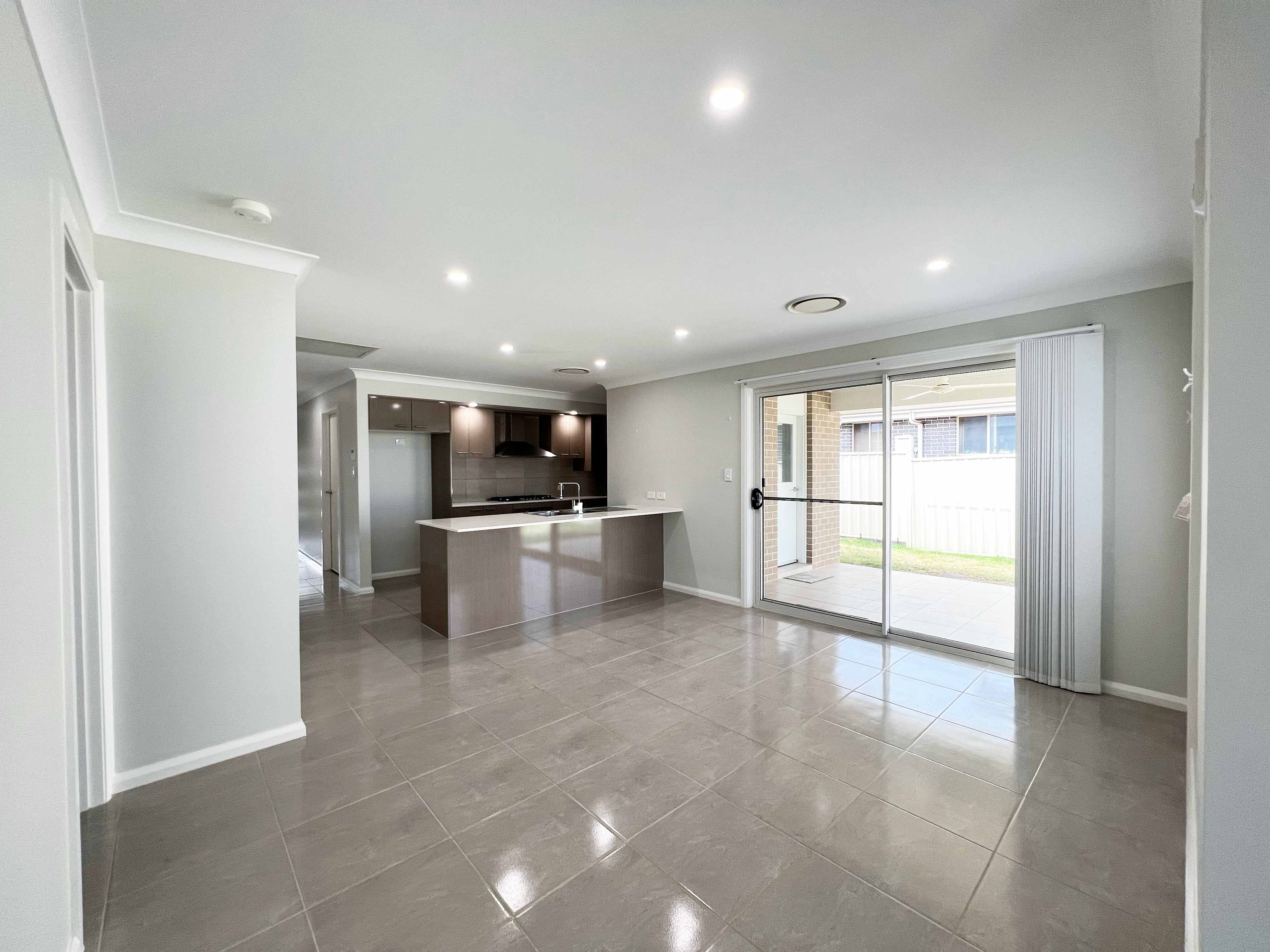 15 Koala Street, Parkes NSW 2870, Parkes - Thumbnail 2