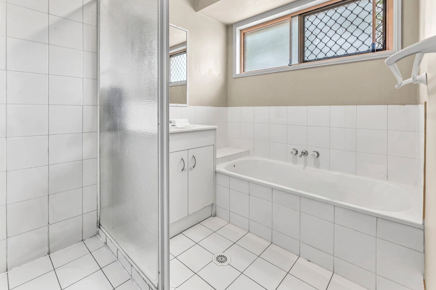 4 Birch Court, Oxenford QLD 4210, Oxenford - Thumbnail 8